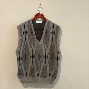 Vintage Jantzen Sweater Vest Made in USA Diamond Argyle Knit Grandpa Core - L